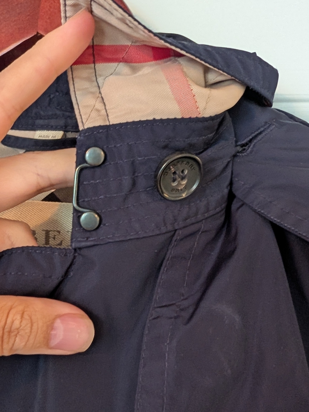 Burberry Brit Navy Double-Breasted Short Trench Coat - Picture 16 of 16